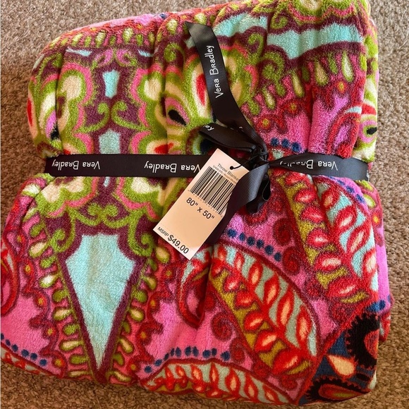 Vera Bradley Other - NWT Vera blanket